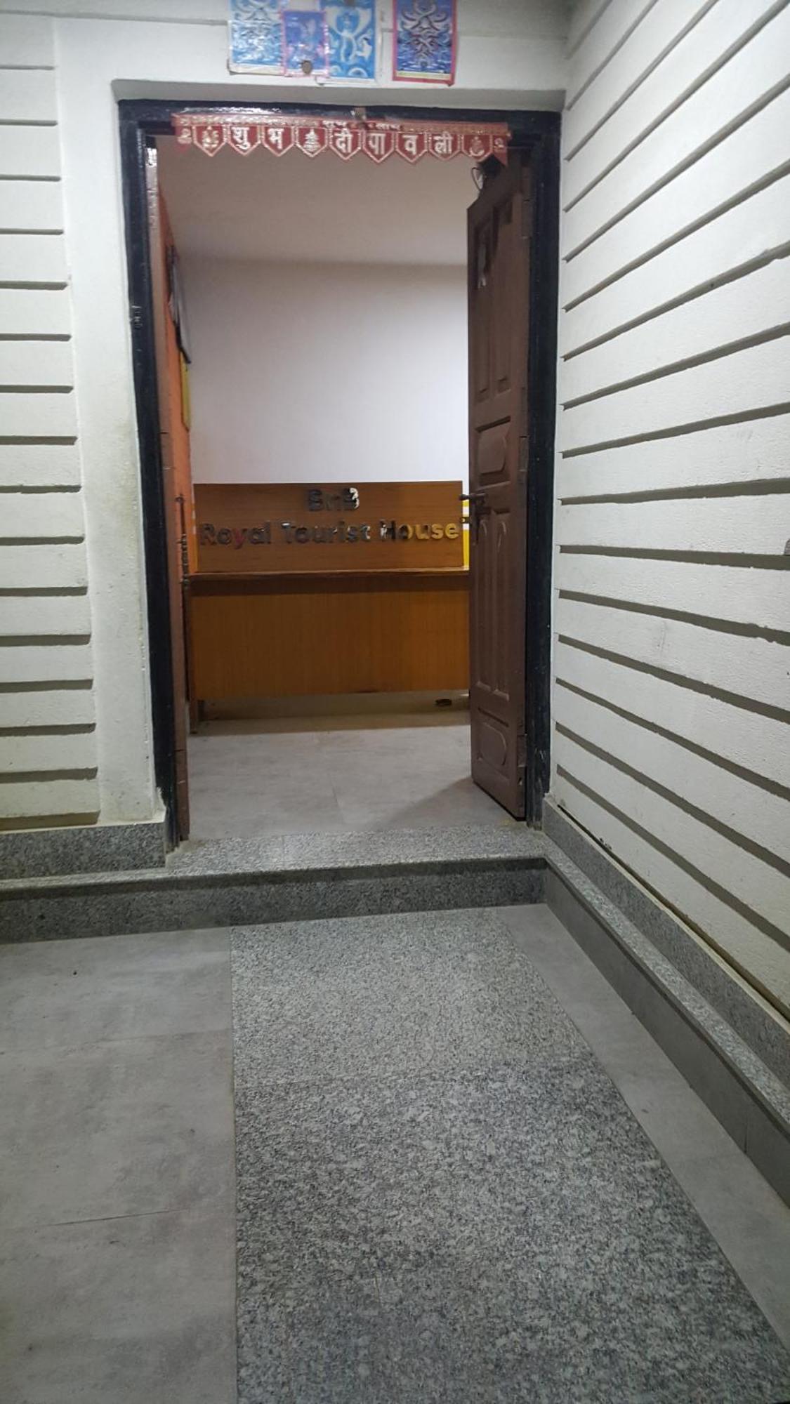 Bnb Royal Tourist House Катманду Екстер'єр фото